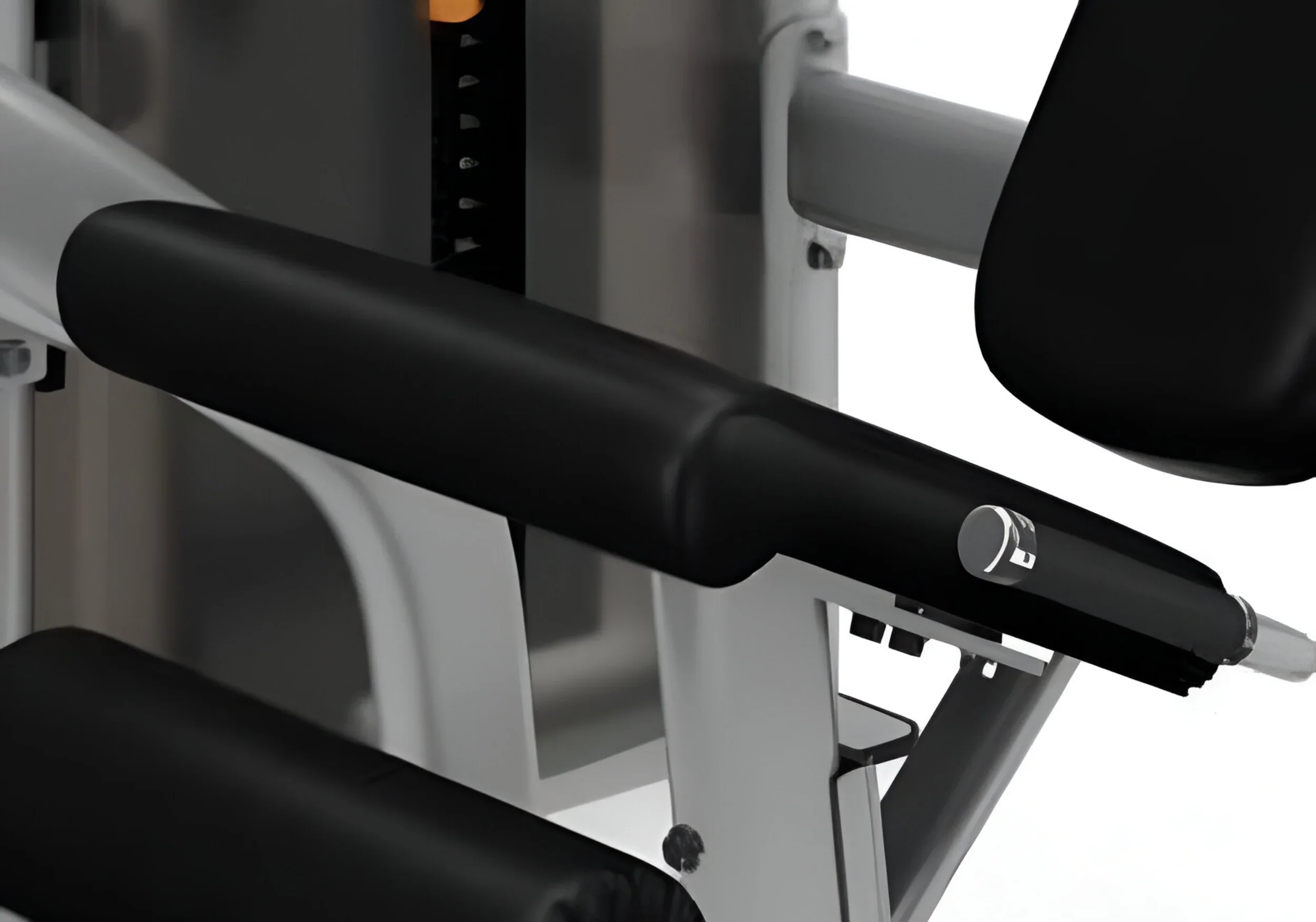 Precor DPL0560 Discovery Plate Loaded Leg Extension (Remanufactured) - Image 3