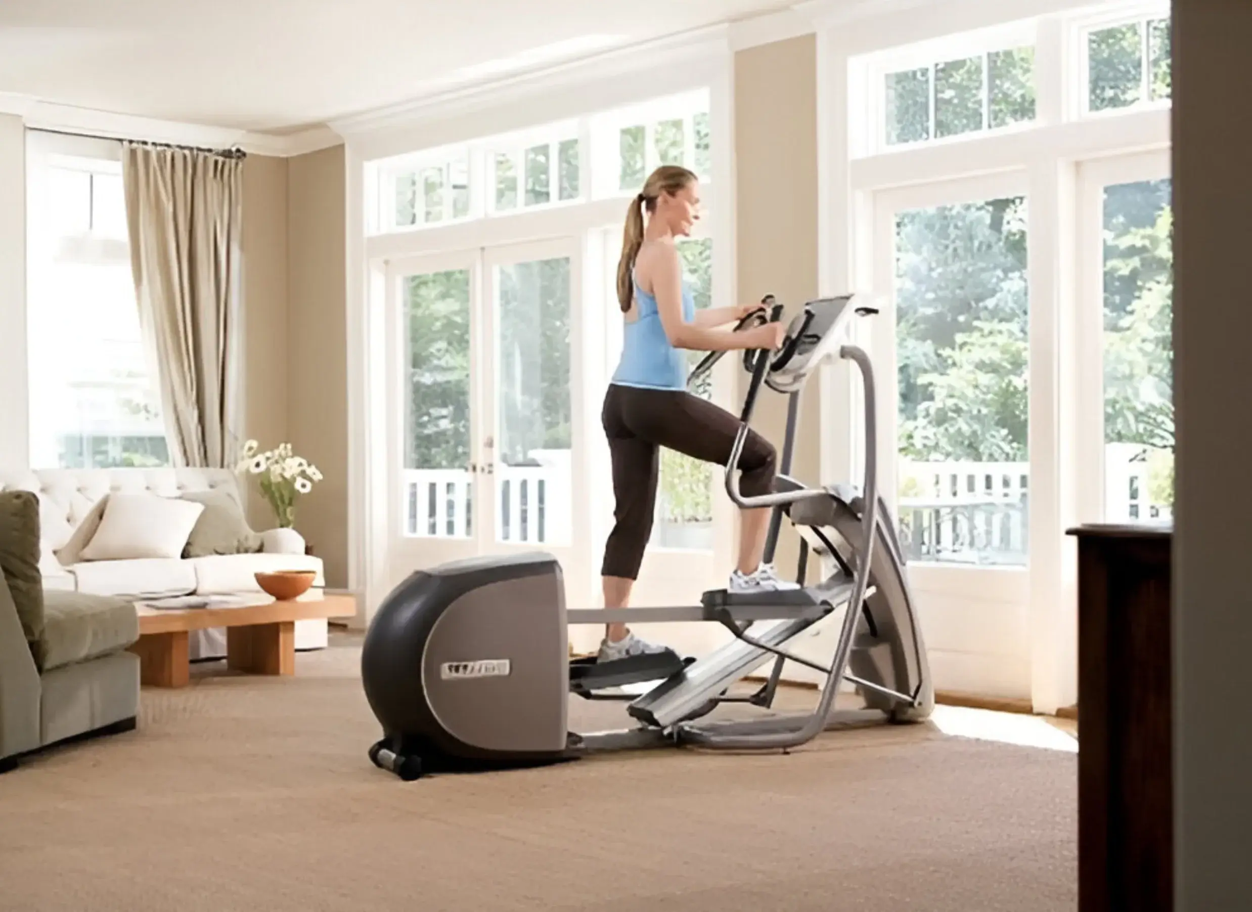 Precor EFX 5.37 Premium Elliptical Crosstrainer (Remanufactured) - Image 4